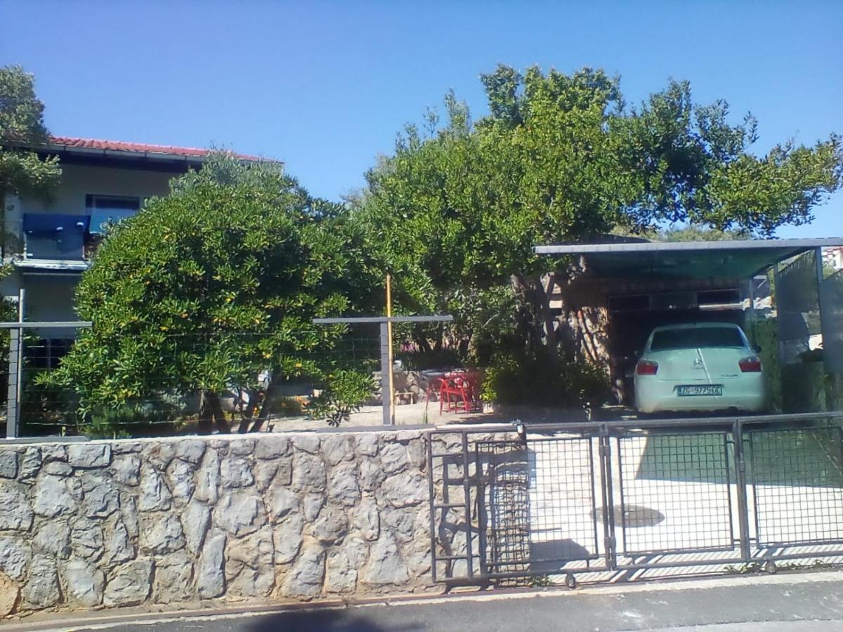 Apartman-Maja-Krk Krk Town Exterior foto